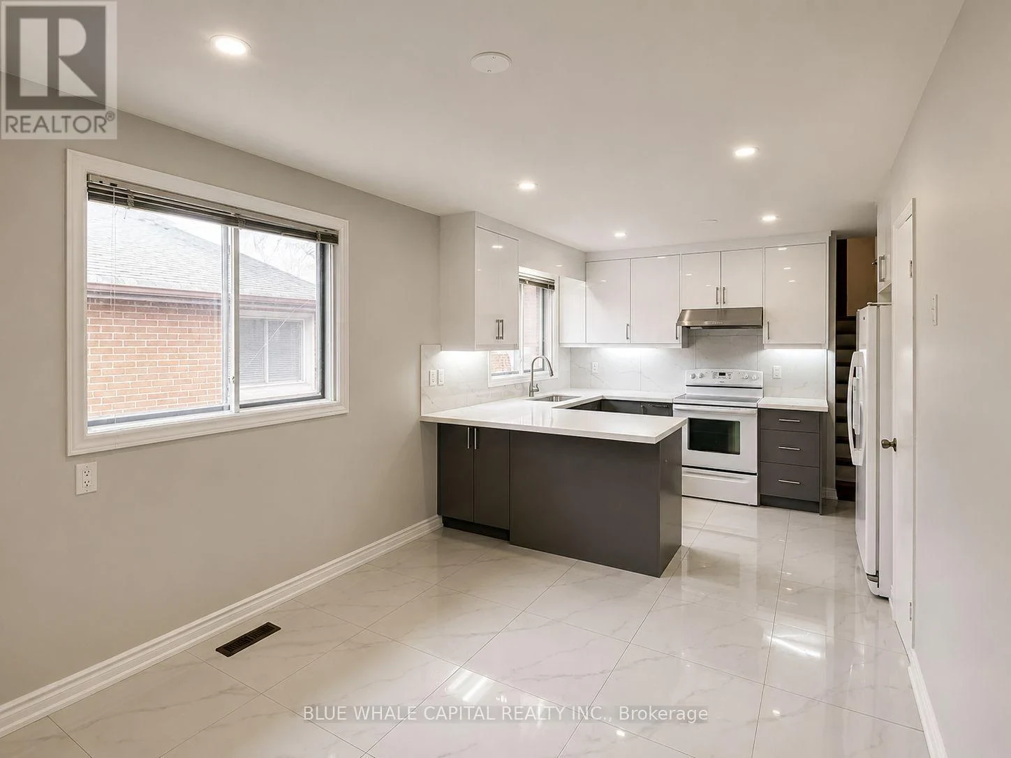 UPPER - 13 PAWNEE AVENUE, photo 2