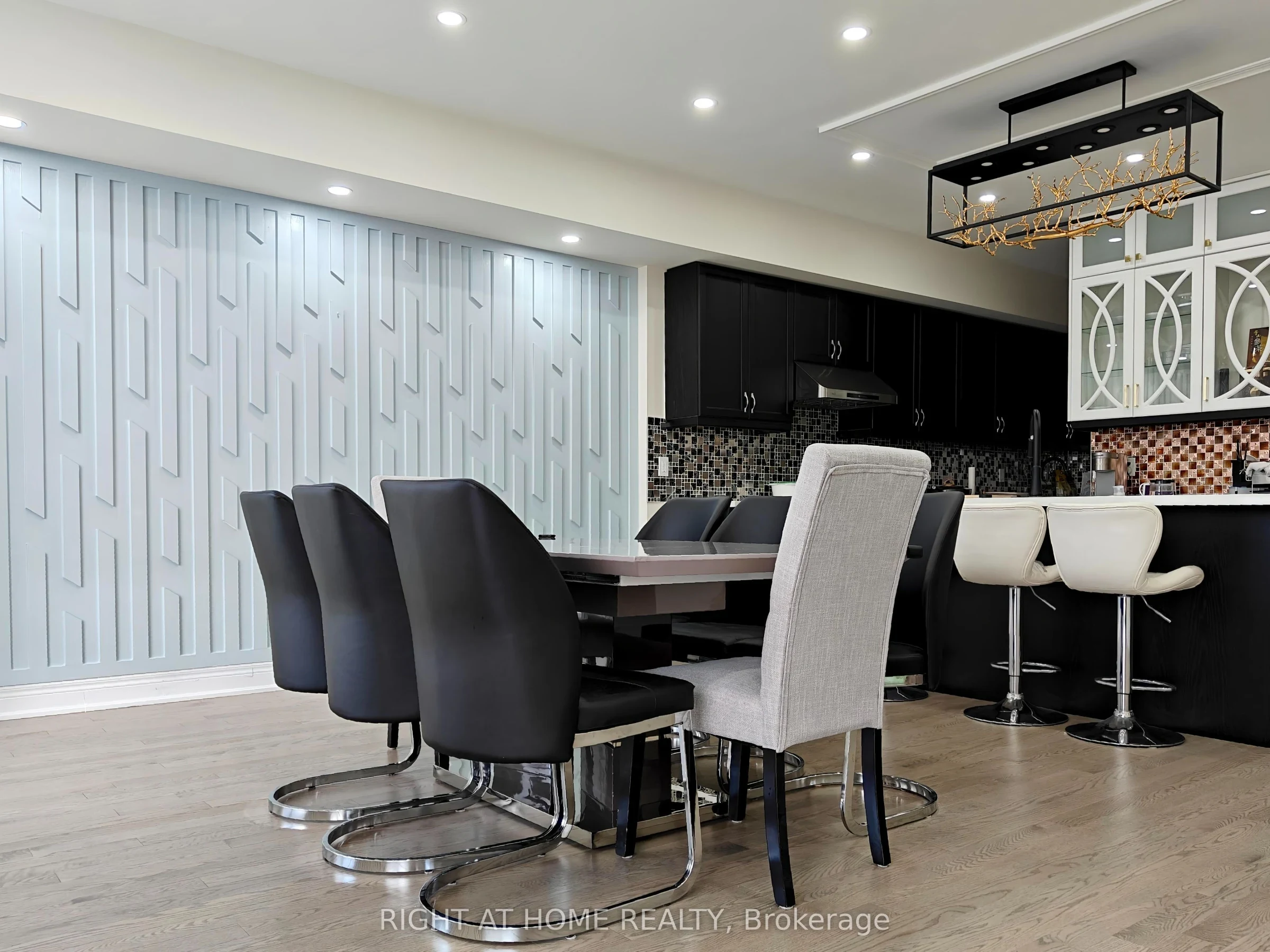 36 ANDRESS Way, photo 4