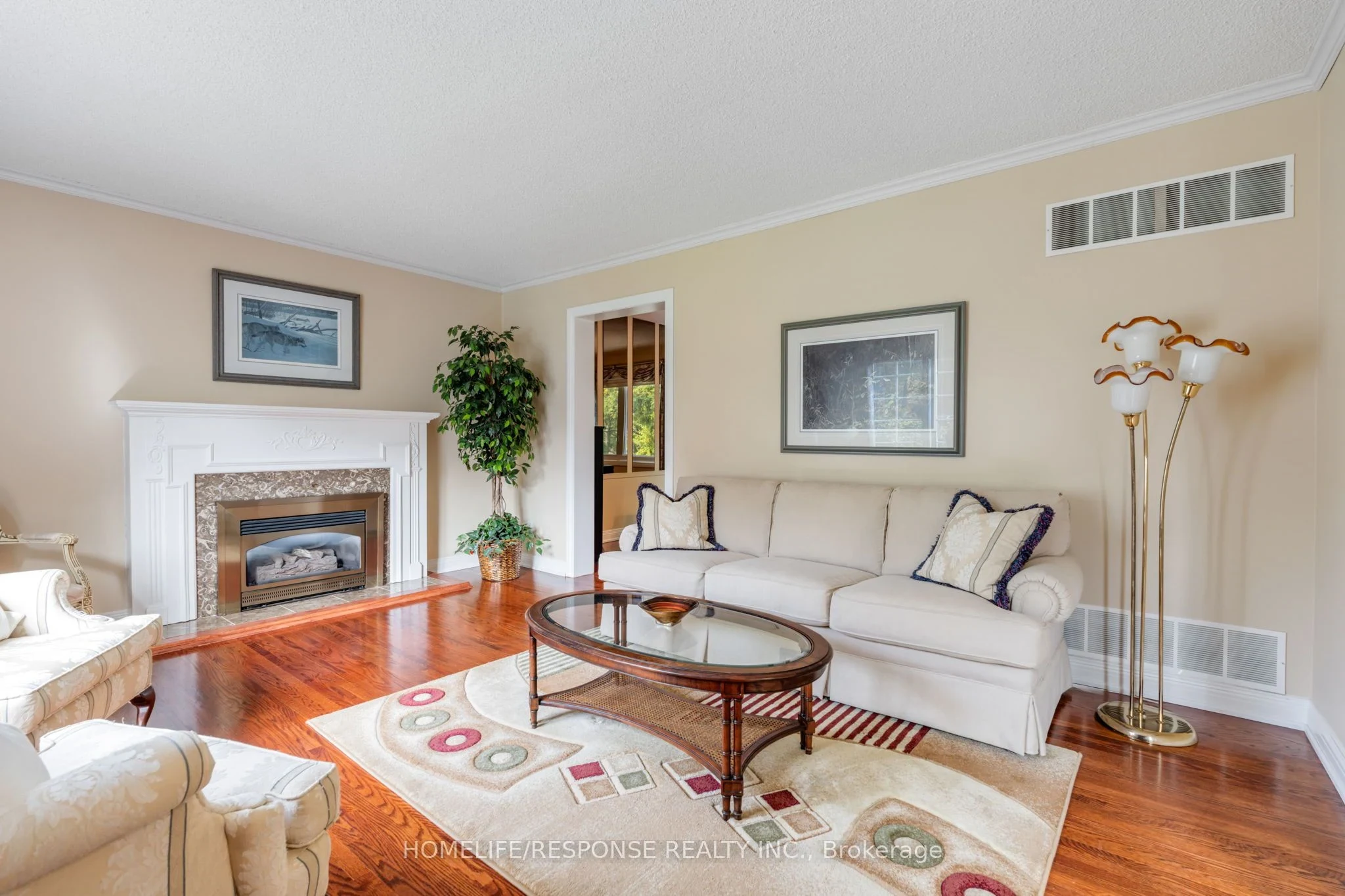 2543 King Forrest Drive, photo 3