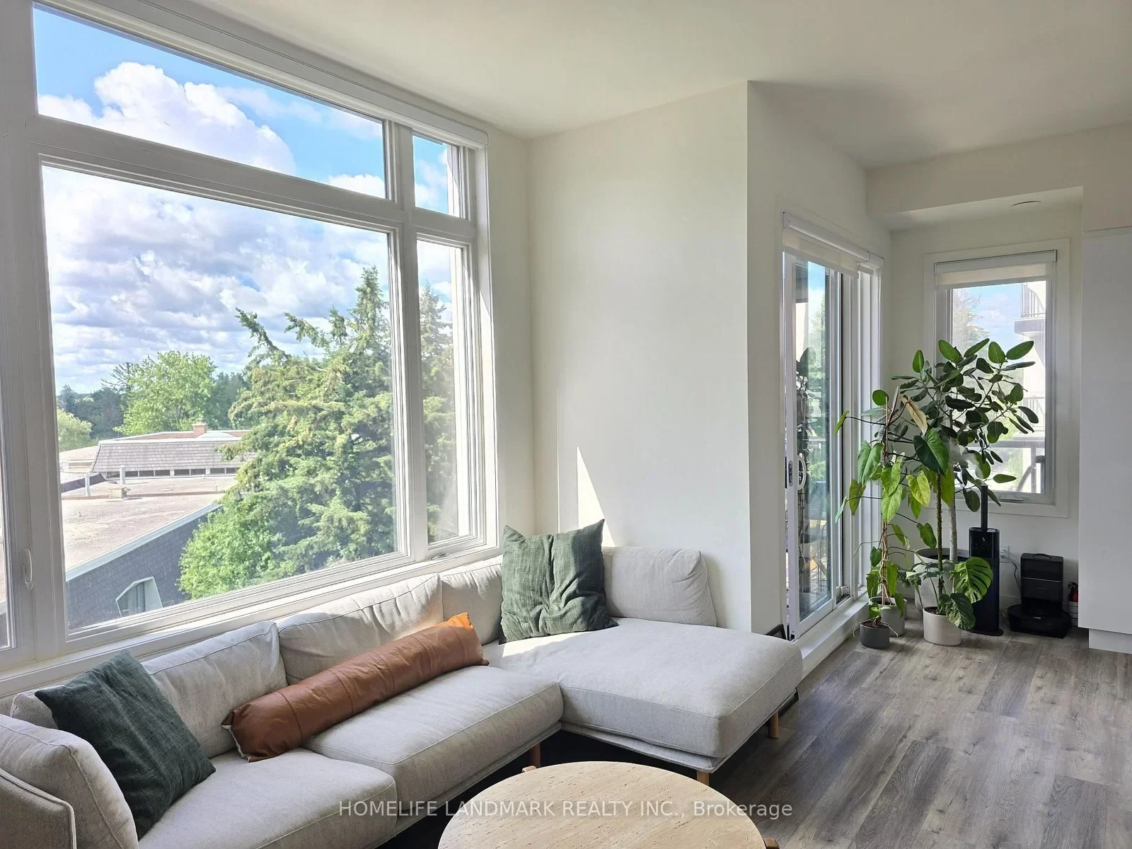 1423 - 15 David Eyer Road, photo 3