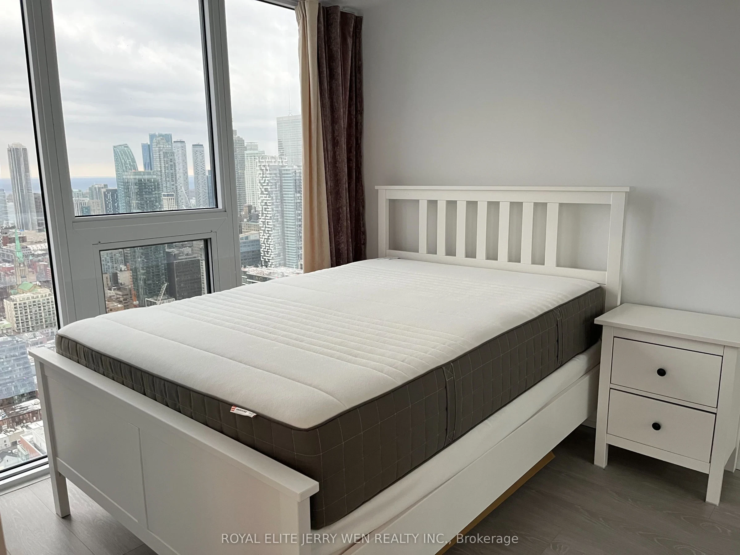 Unit 5105 - 181 Dundas Street E, photo 5