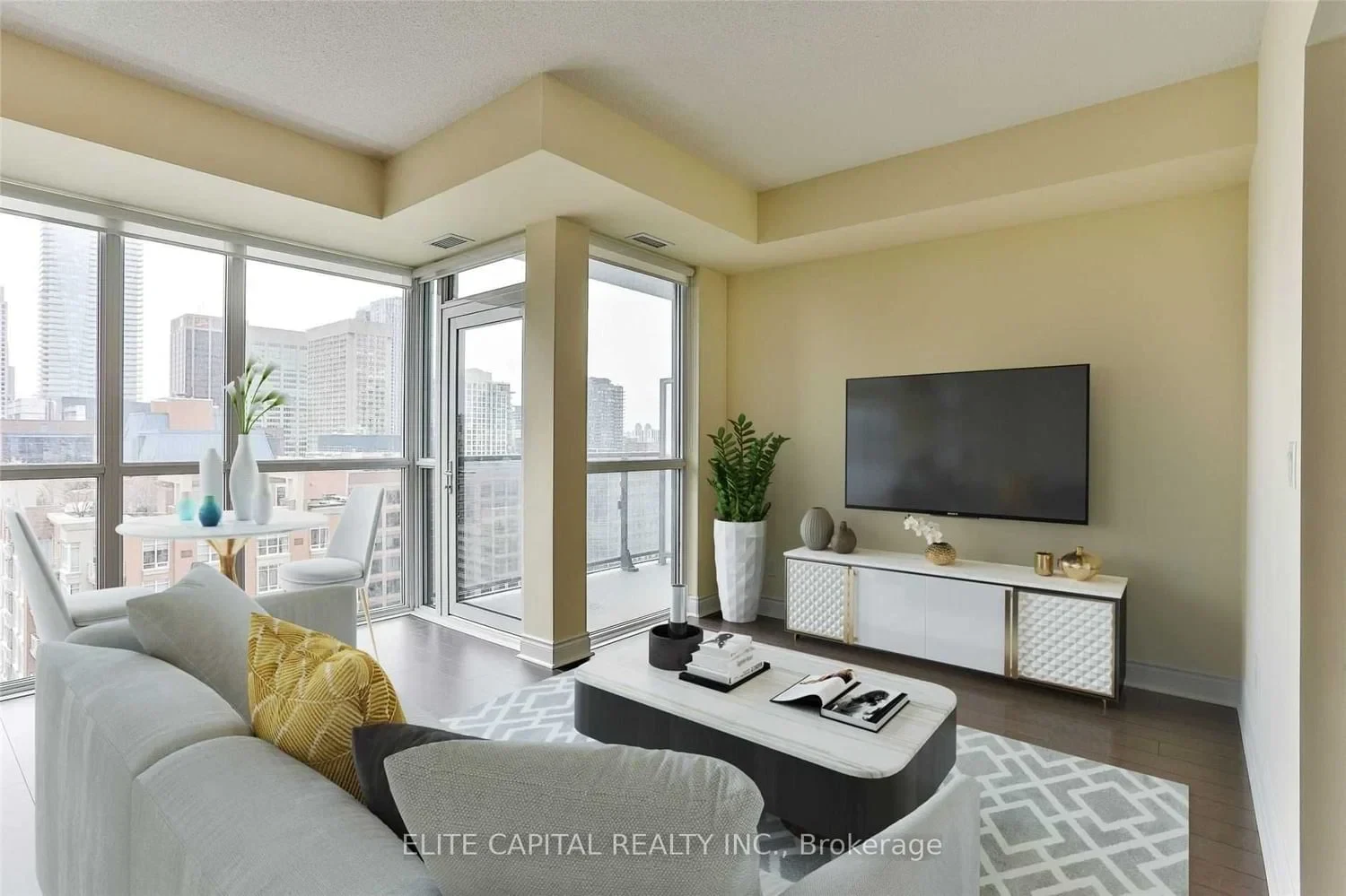 Unit 2508 - 28 Ted Rogers Way, photo 3