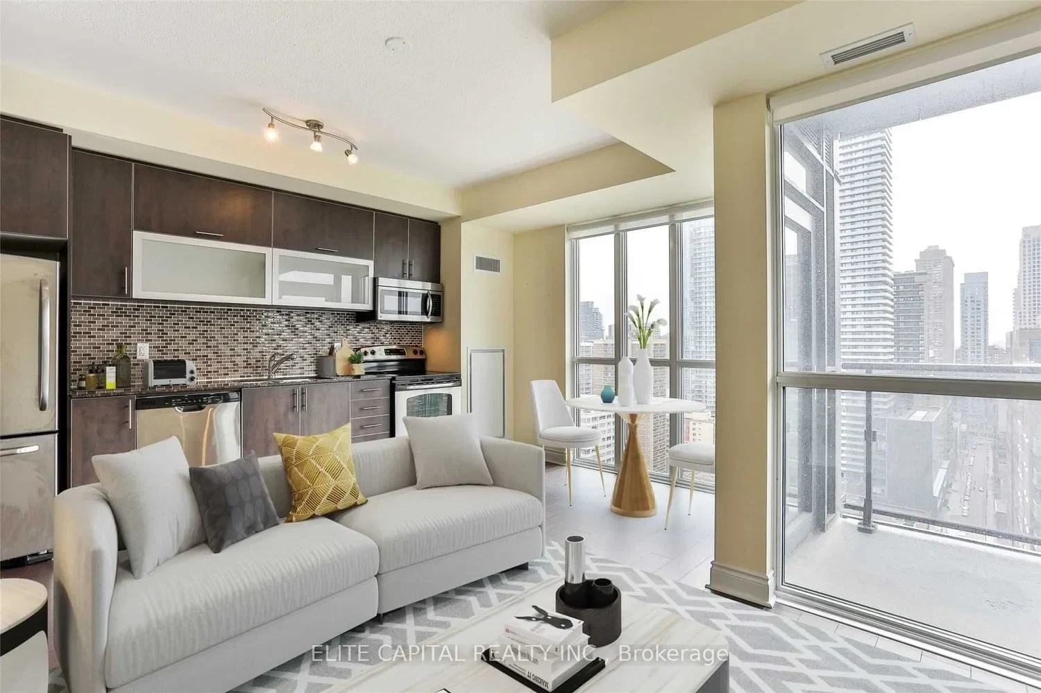 Unit 2508 - 28 Ted Rogers Way, photo 4