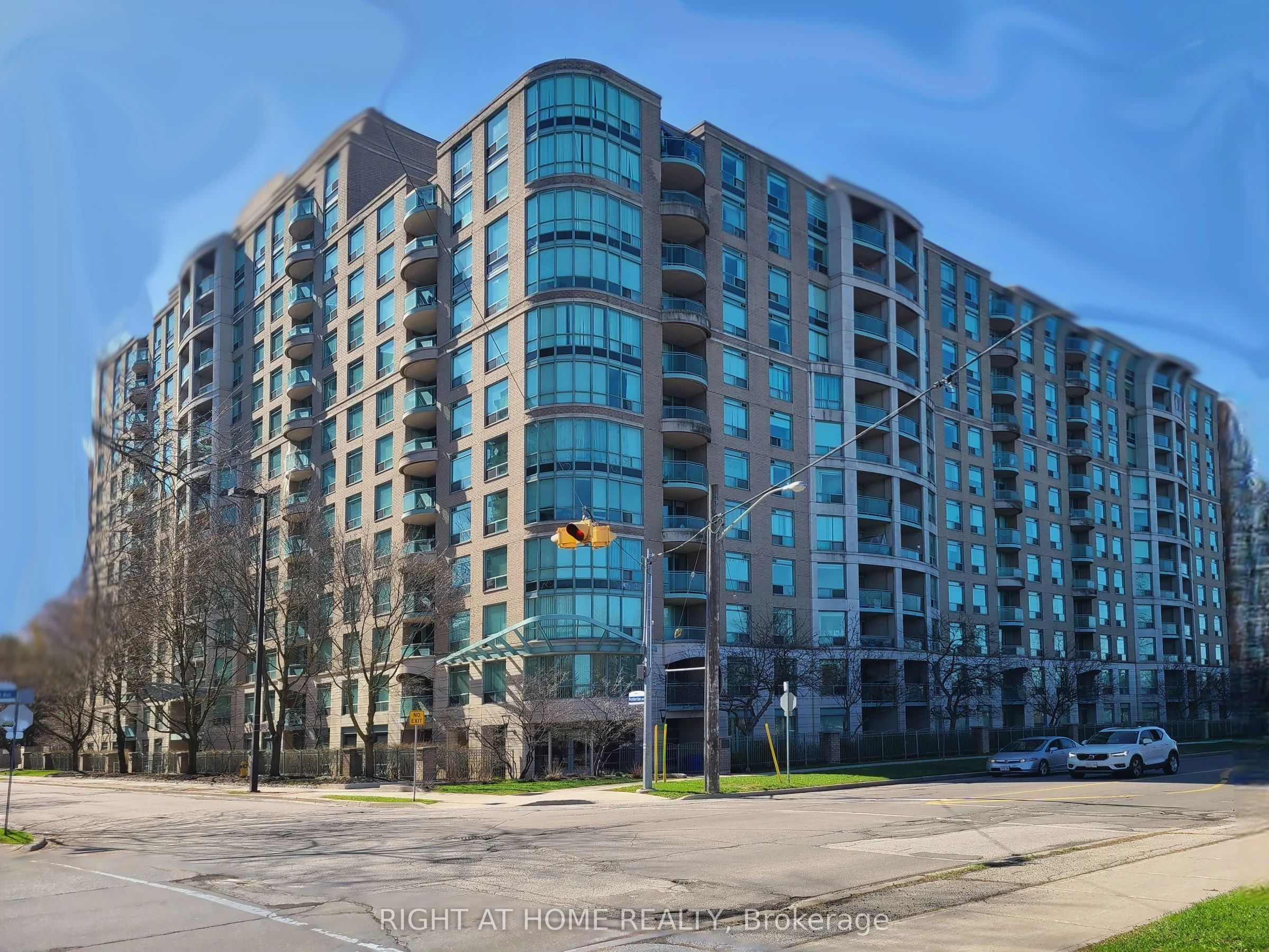 Unit 300 - 28 Pemberton Avenue